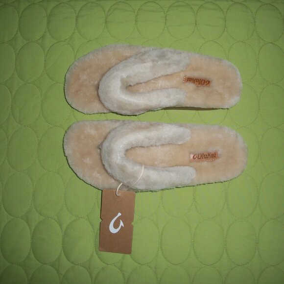 NWT OluKai Kipea Heu Flip Flop, Fluffy Shearling Foam Bed Thong Slippers/Sandals - Picture 4 of 12